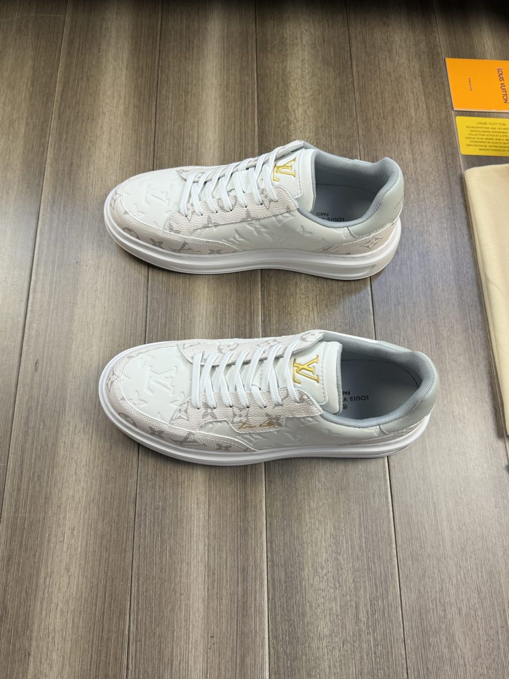 Louis Vuitton Trainer Sneaker - Image 3