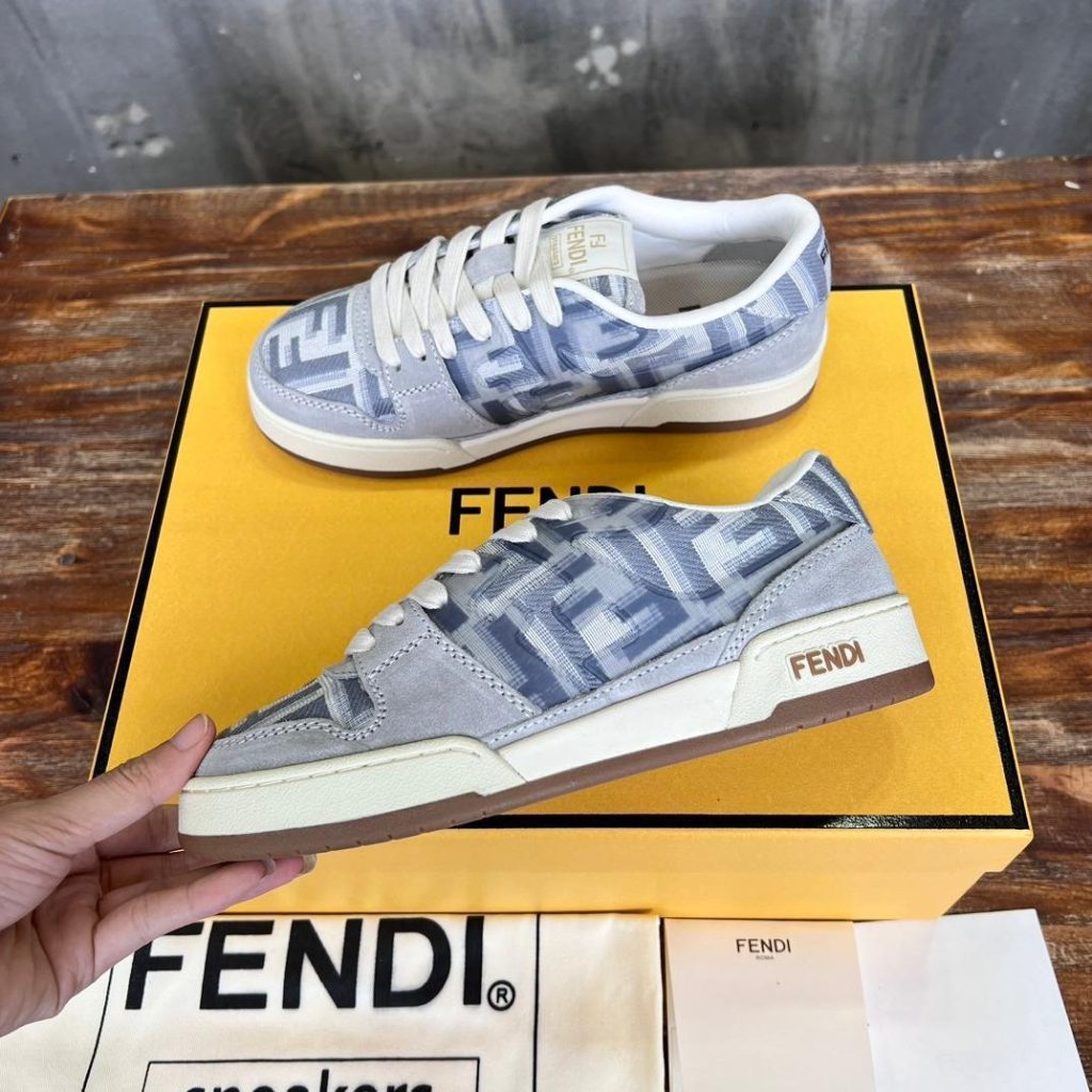 FENDI CASUAL SNEAKERS - Image 2