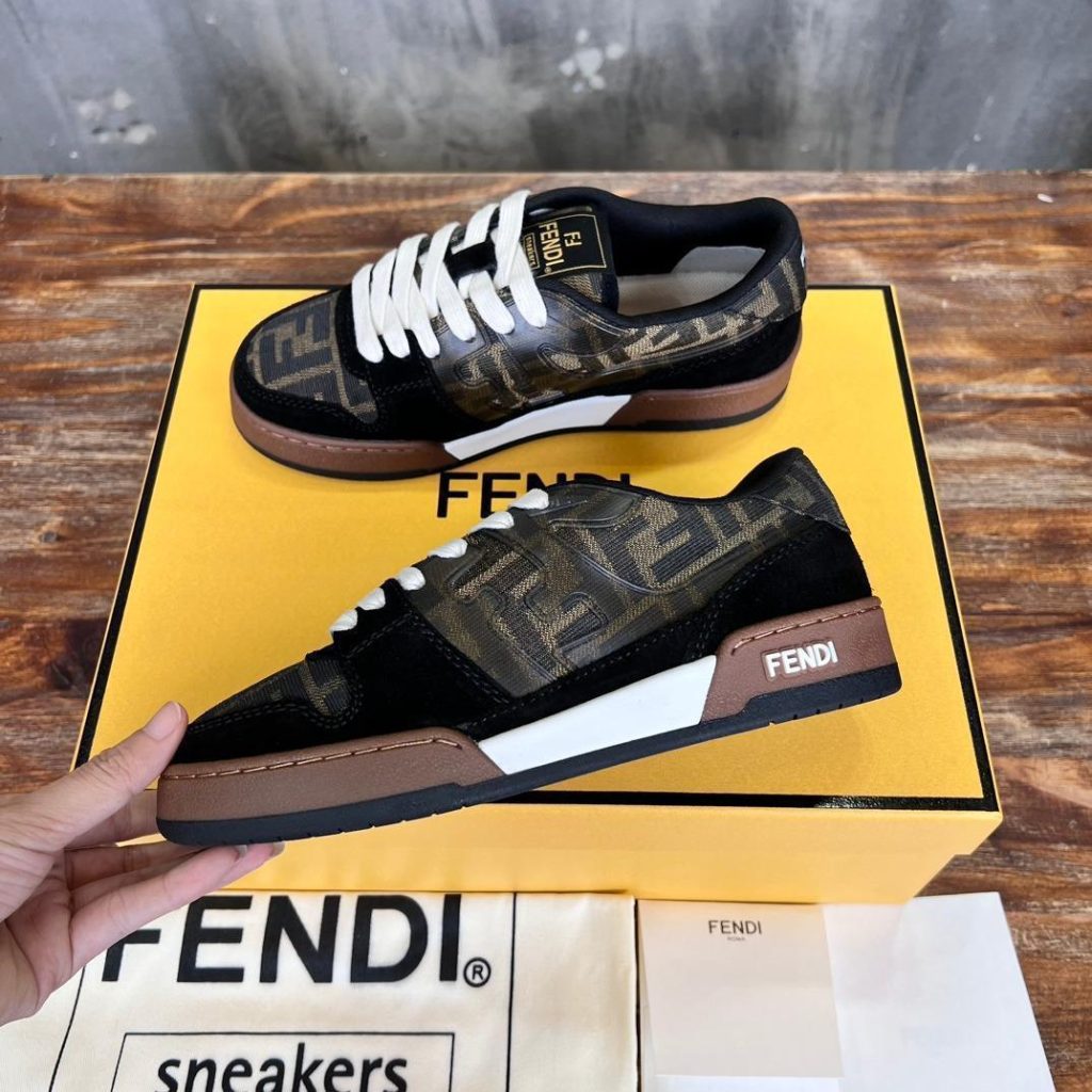 FENDI CASUAL SNEAKERS - Image 2