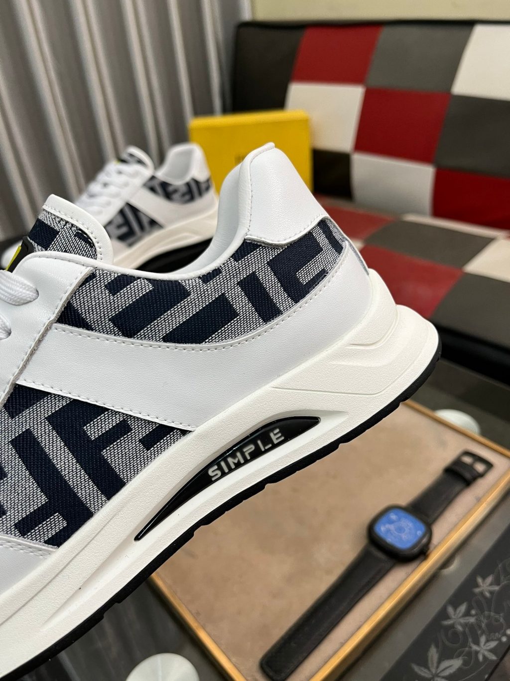 FENDI CASUAL SNEAKERS - Image 4