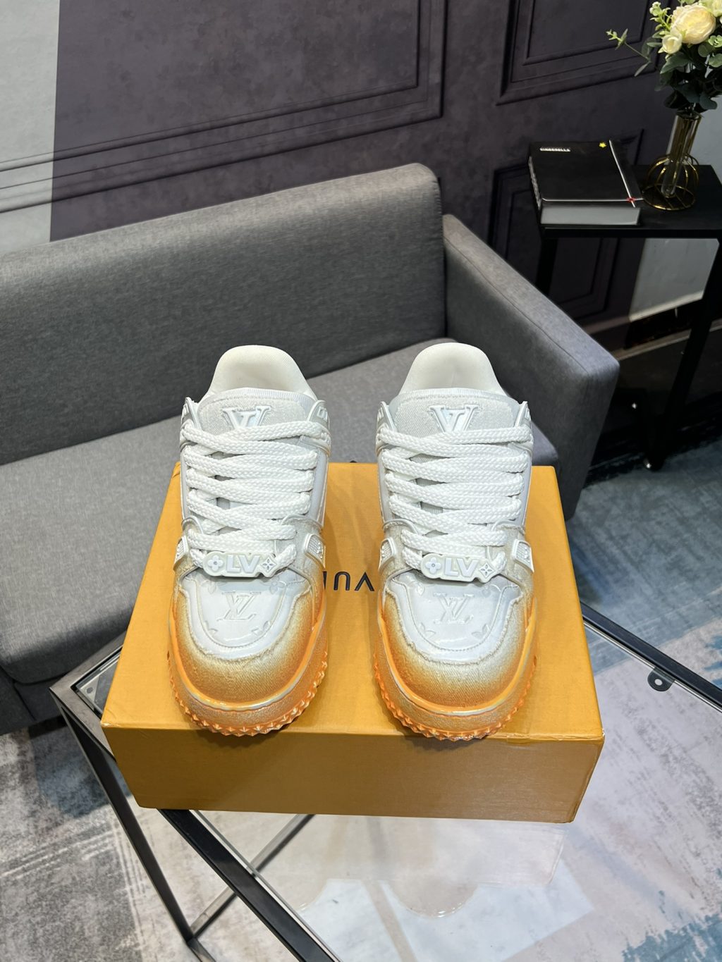 Louis Vuitton Trainer Maxi Sneaker - Image 4