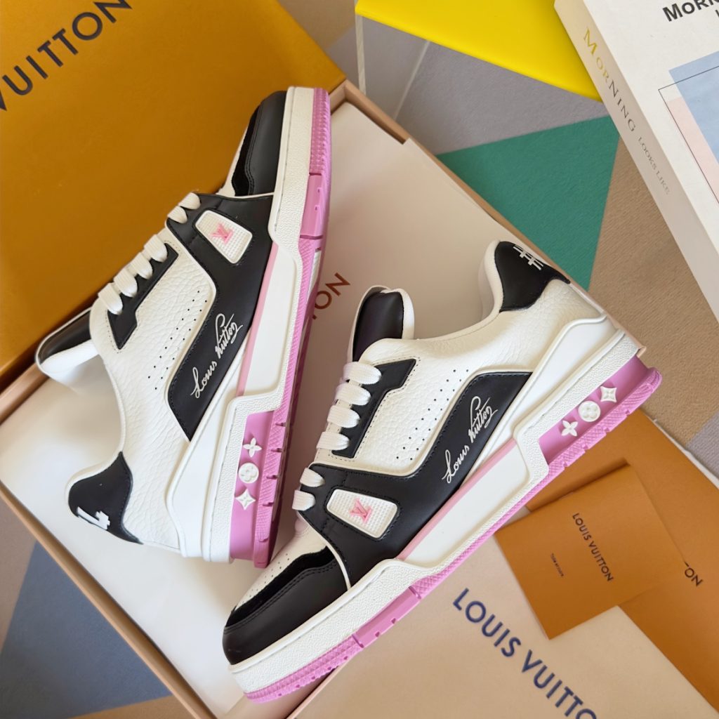 Louis Vuitton Trainer Sneaker - Image 2