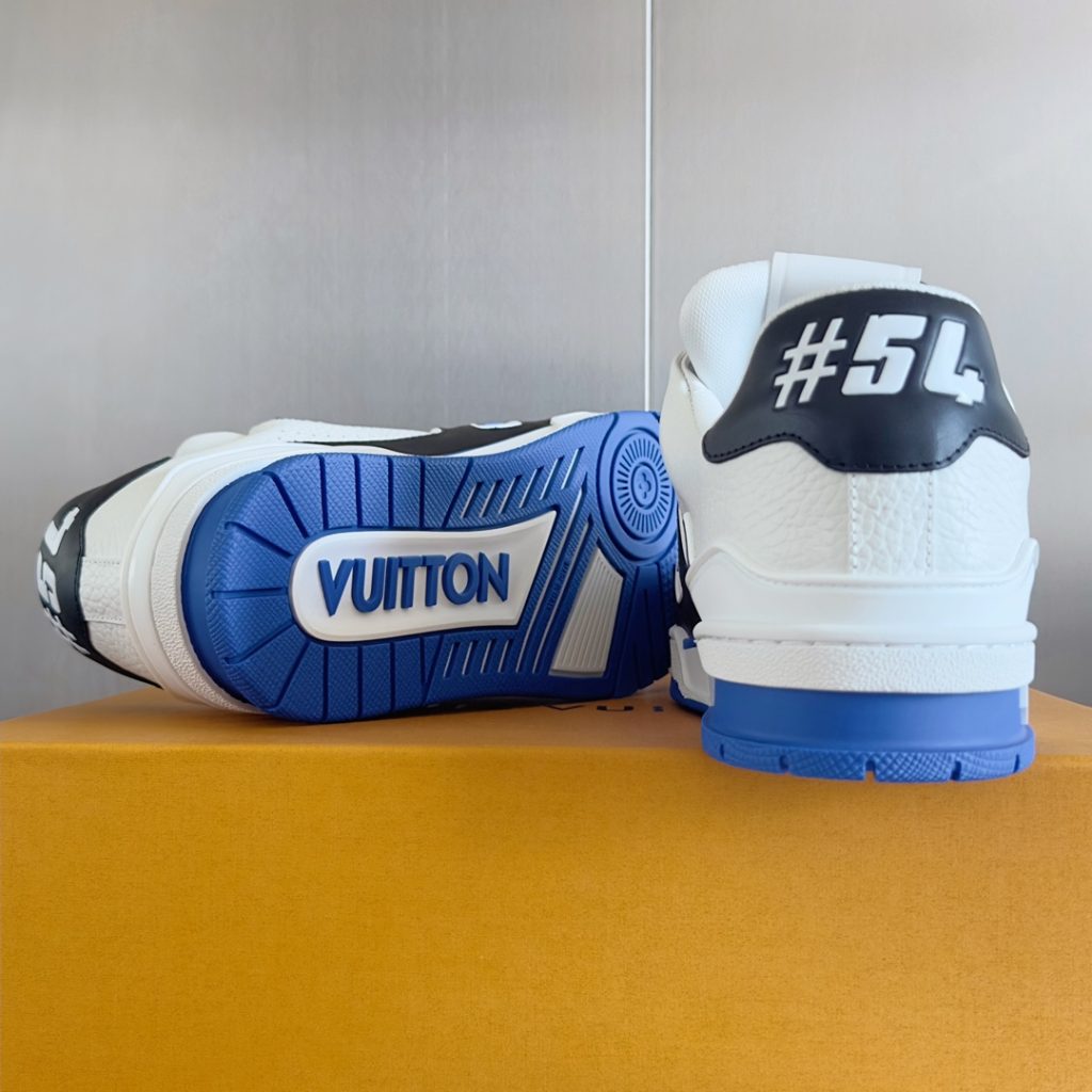 Louis Vuitton Trainer Sneaker - Image 3