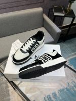 GIVENCHY Sneakers in synthetic leather and mesh - Image 3