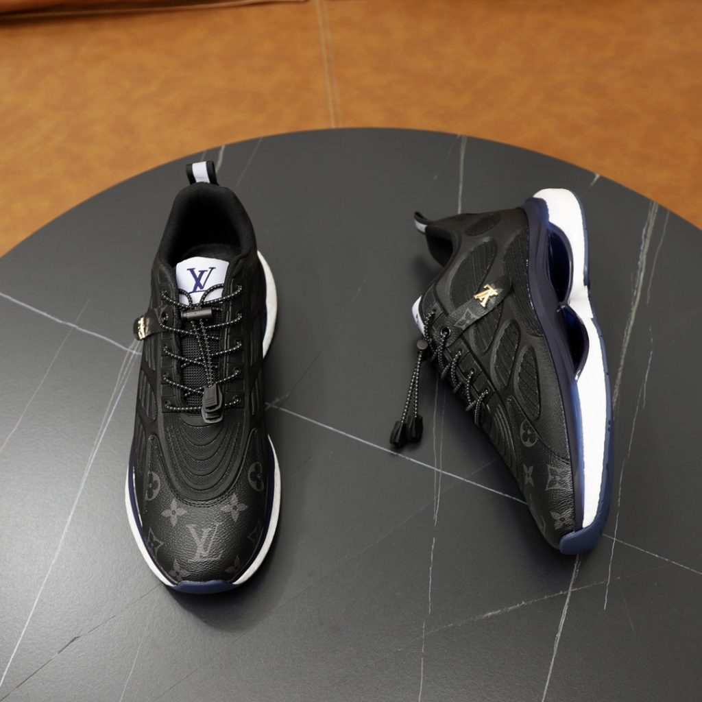 Louis Vuitton Sneaker - Image 3