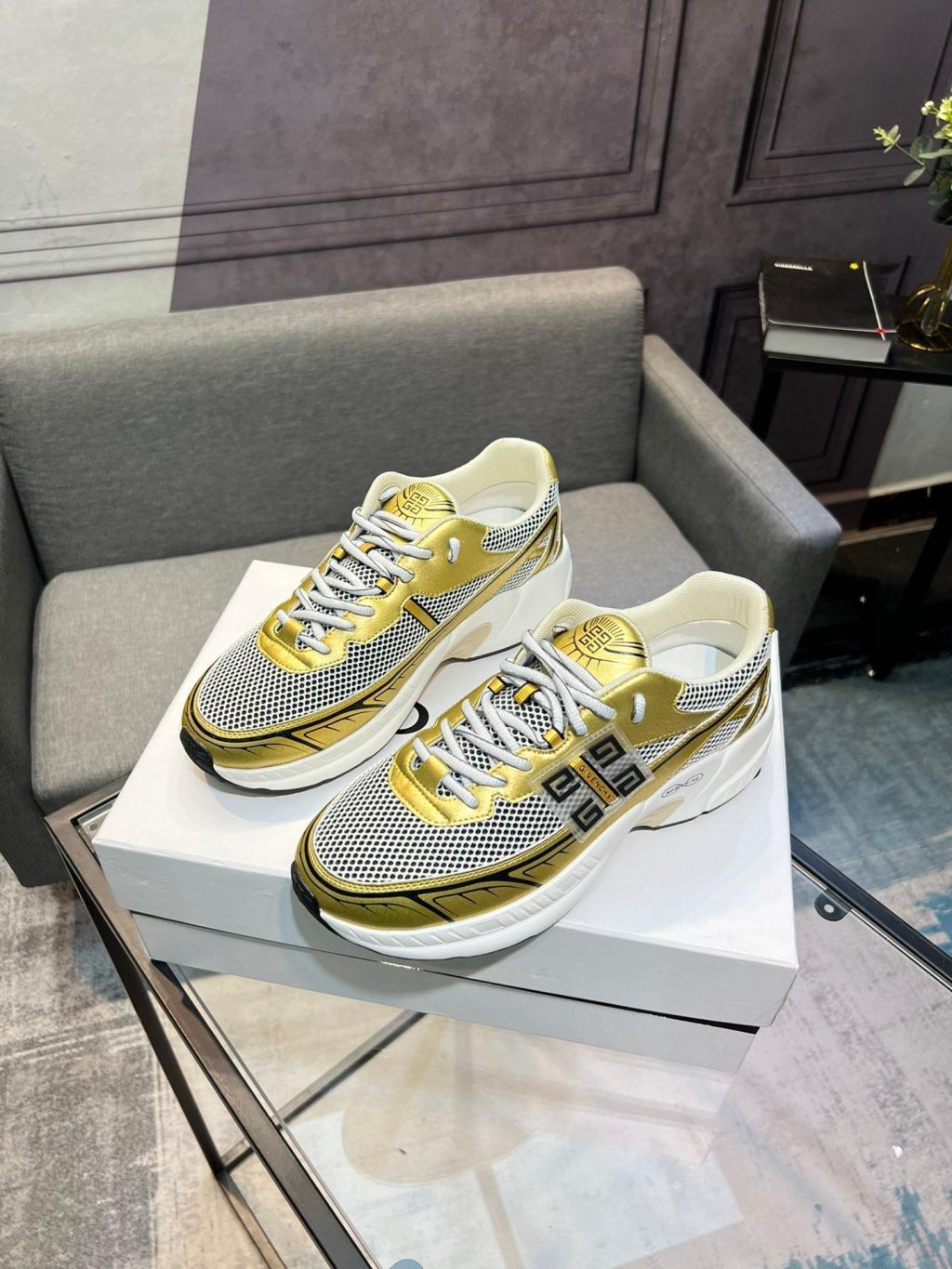 GIVENCHY NFNTY-52 Sneakers in synthetic leather and mesh - Image 3