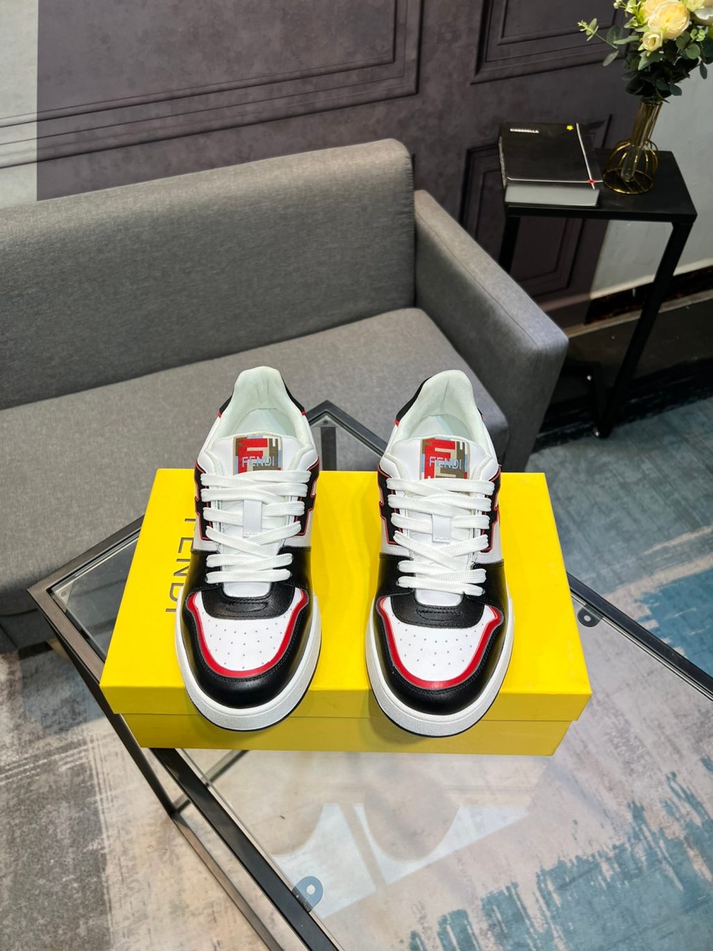 FENDI CASUAL SNEAKERS - Image 4