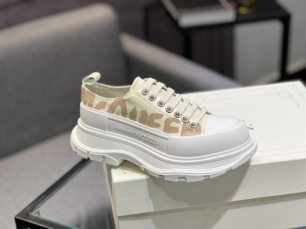 Alexander McQueen Oversized Retro Sneaker - Image 3