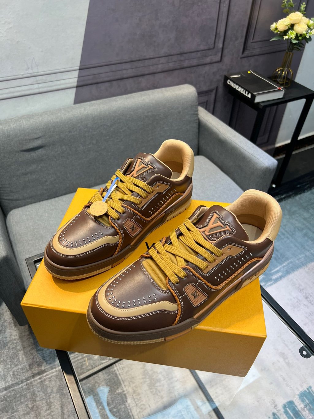 Louis Vuitton Trainer Sneaker - Image 3