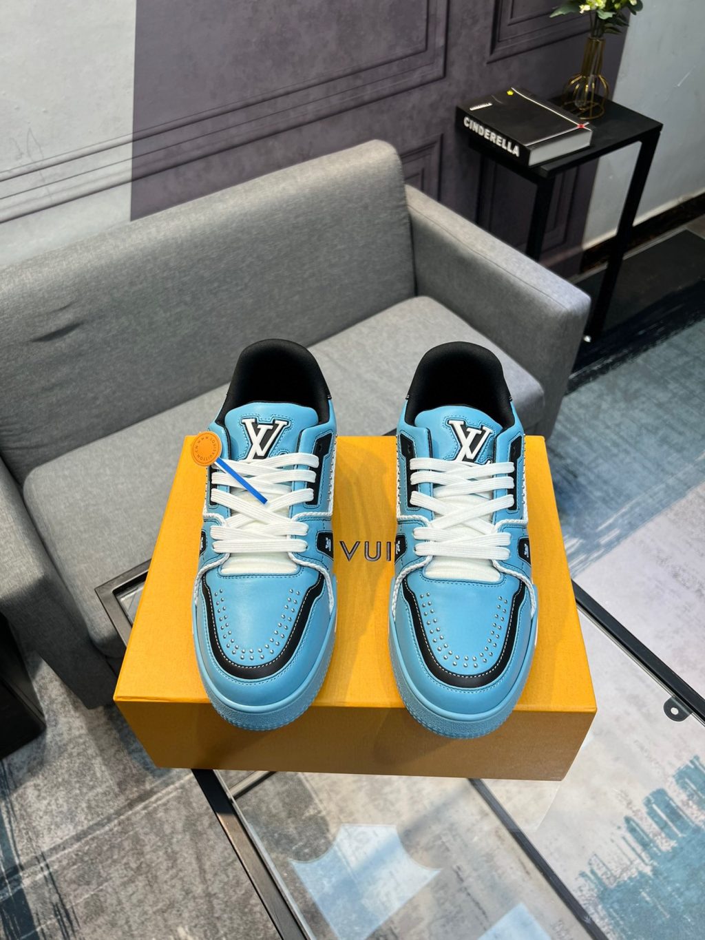 Louis Vuitton Trainer Sneaker - Image 2