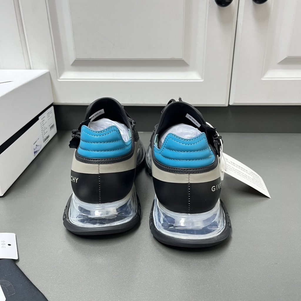 Givenchy Spectre Runner sneakers - Image 4