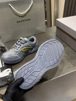 BALENCIAGA  Hamptons Worn-out Sneaker - Image 3