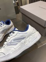 BALENCIAGA  Hamptons Worn-out Sneaker - Image 3