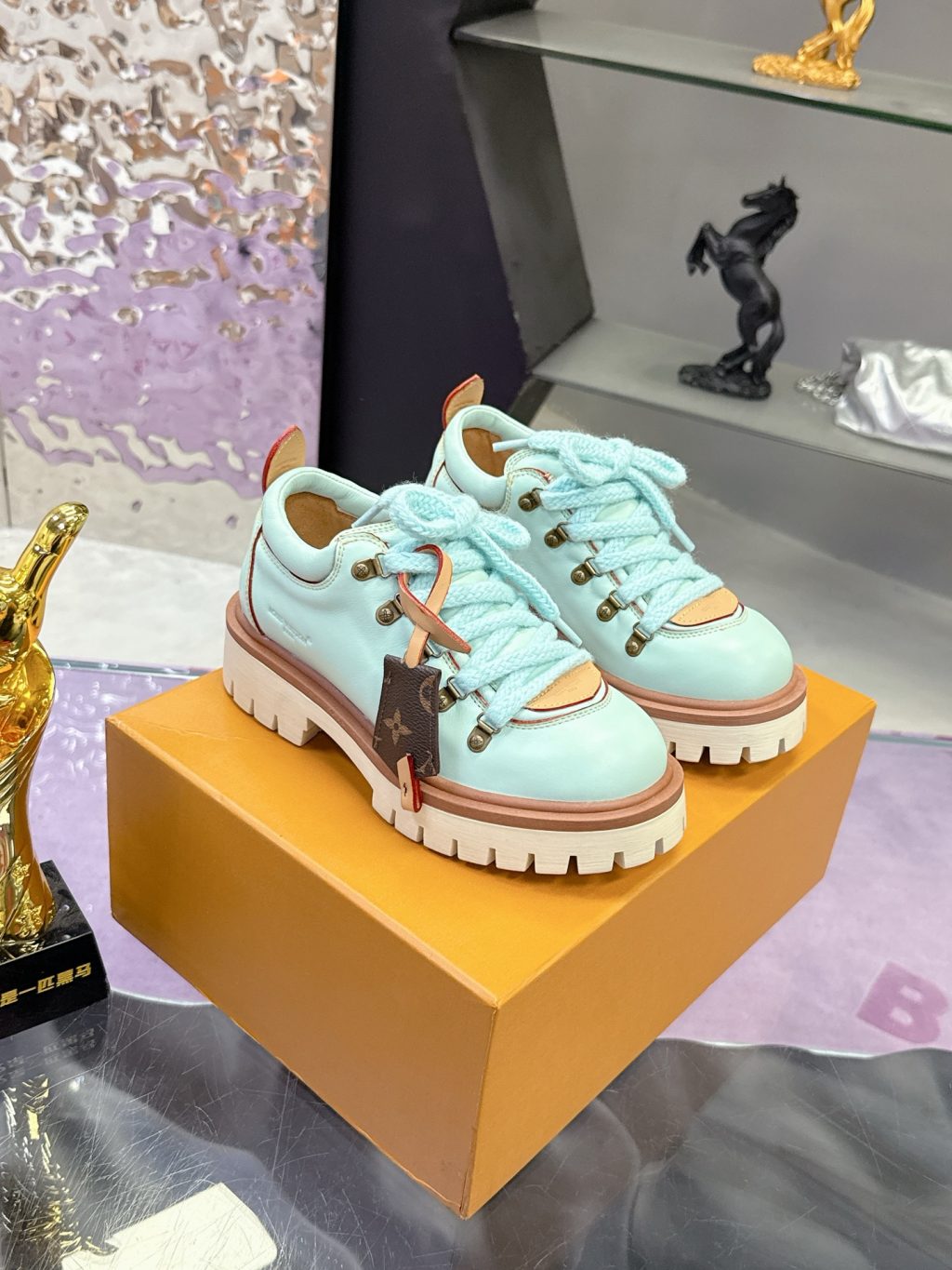 Louis Vuitton Derby LV Remix - Image 3