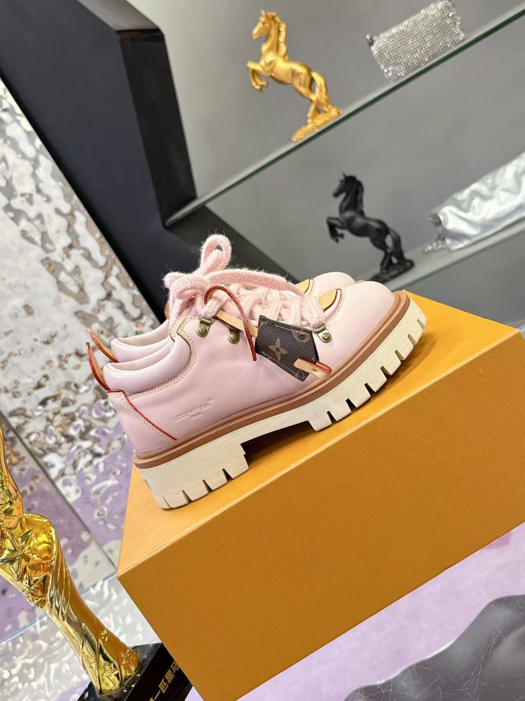 Louis Vuitton Derby LV Remix - Image 3