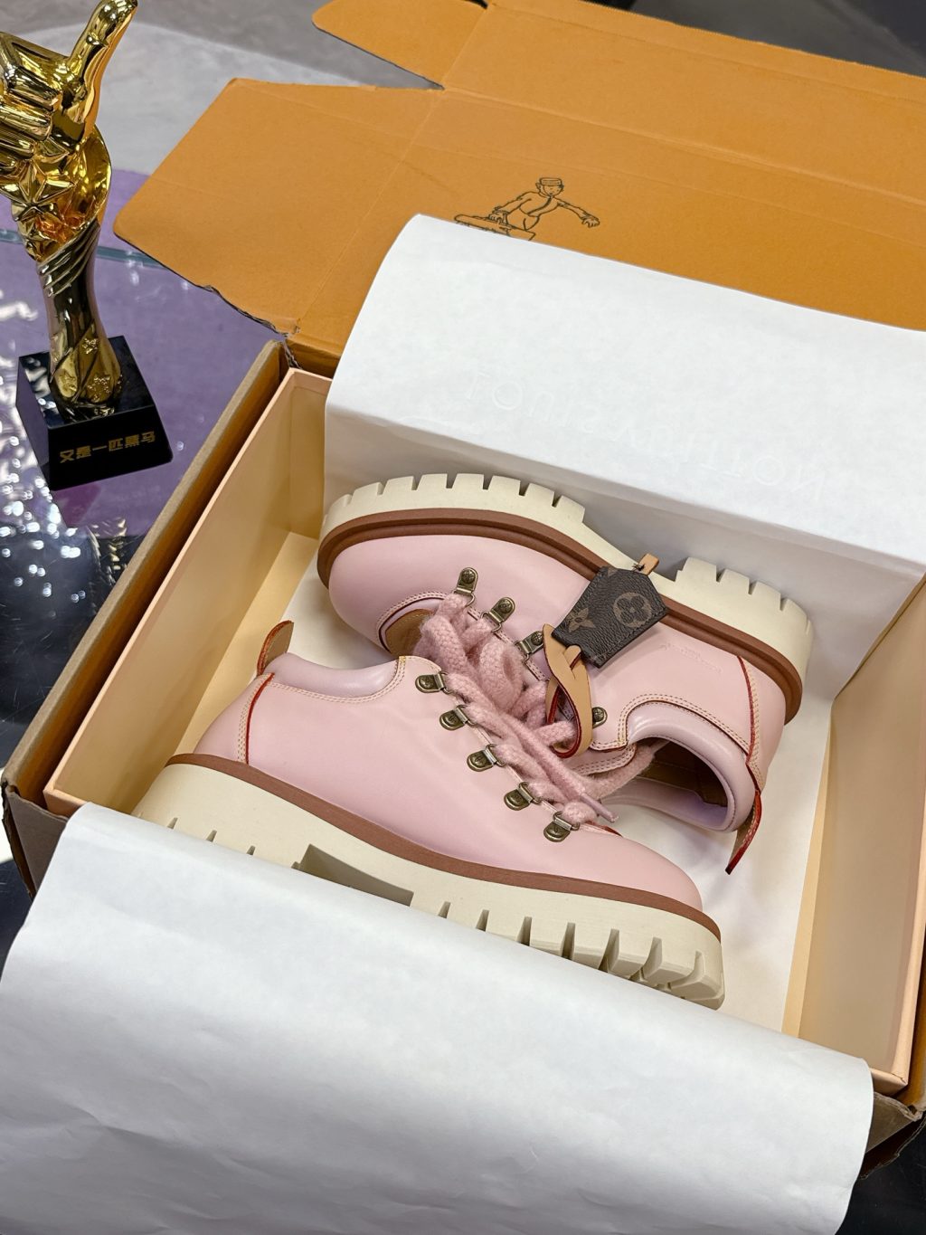 Louis Vuitton Derby LV Remix - Image 2