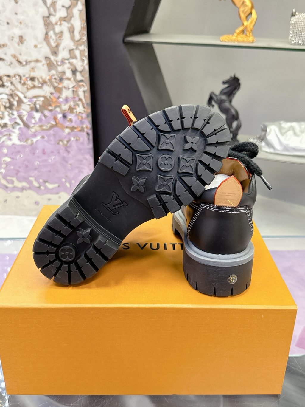 Louis Vuitton Derby LV Remix - Image 4