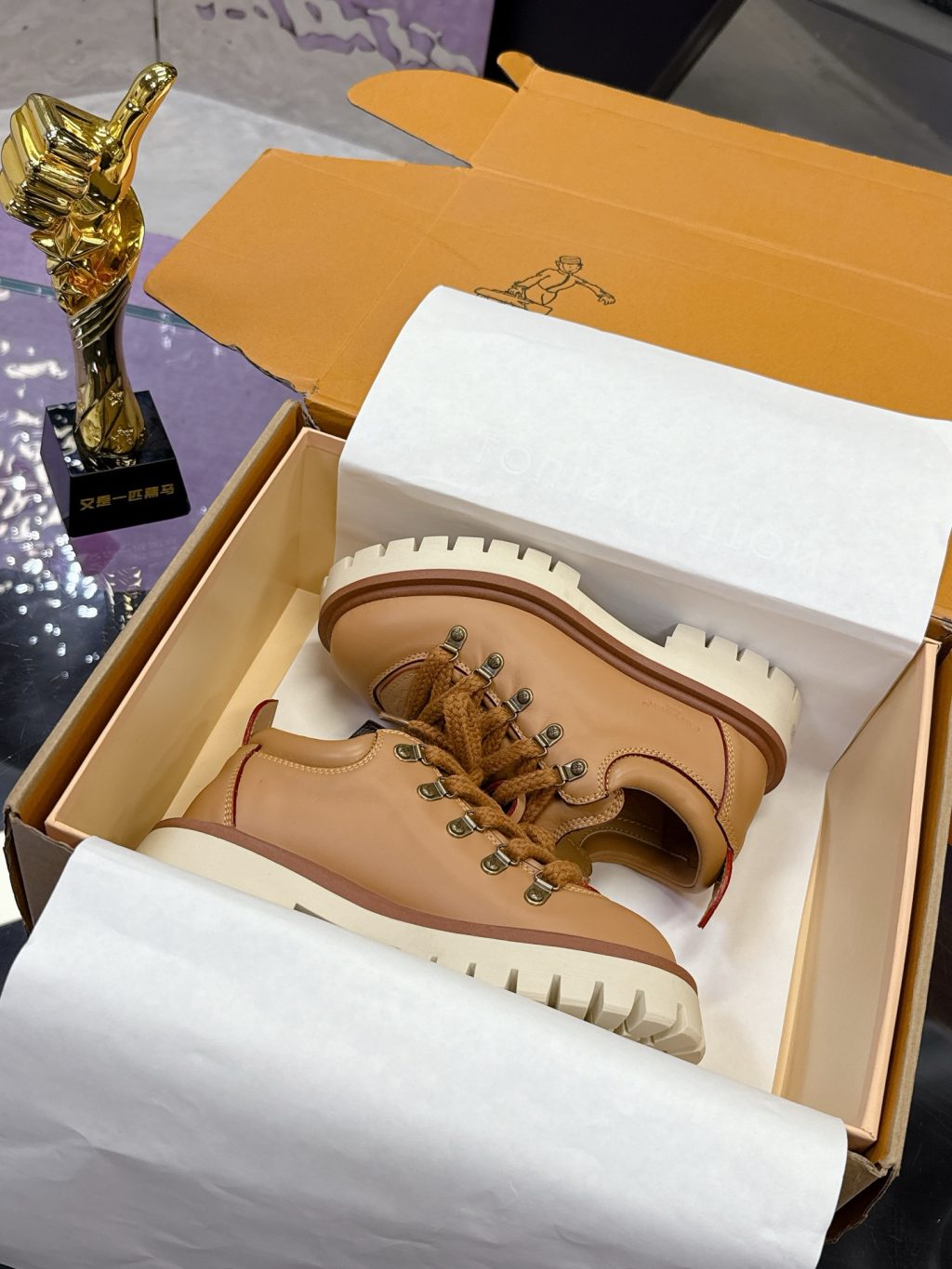 Louis Vuitton Derby LV Remix - Image 2