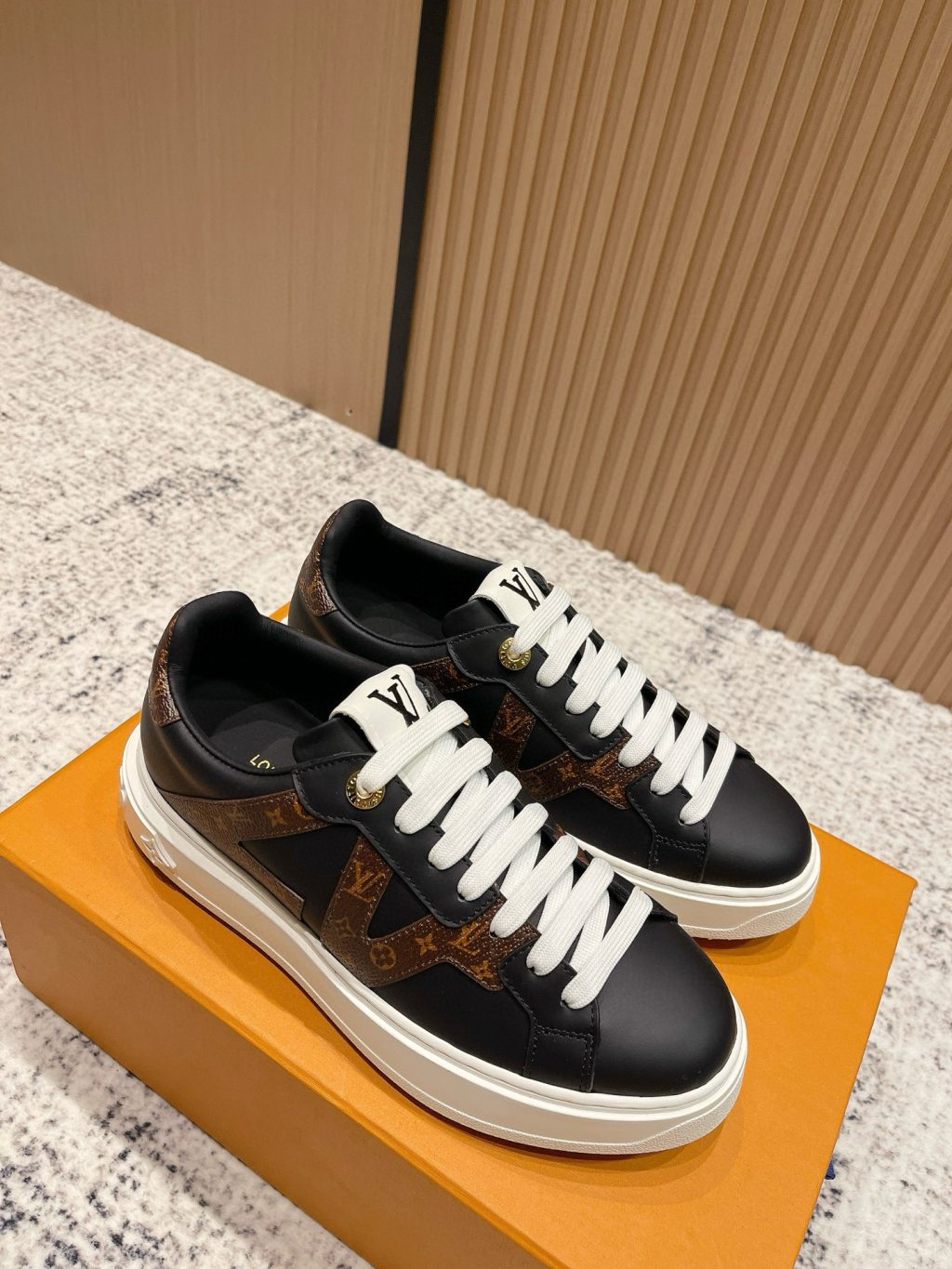 Louis Vuitton Time Out Sneaker - Image 3