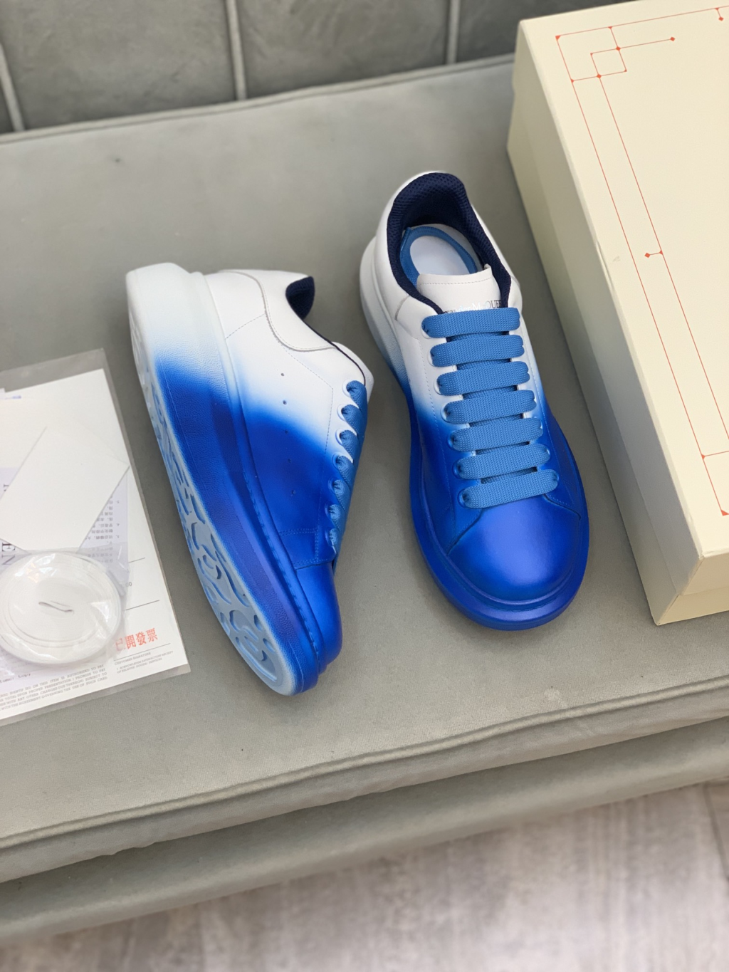 ALEXANDER MCQUEEN - Image 4