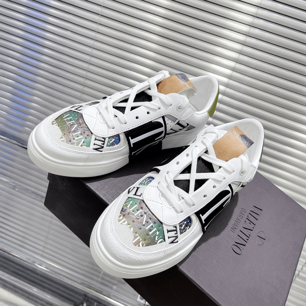 Valentino ONE STUD lace-up sneakers in calfskin - Image 2