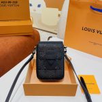 Louis Vuitton S Lock Vertical Wearable Wallet Black 19Cm M81524 - Image 3