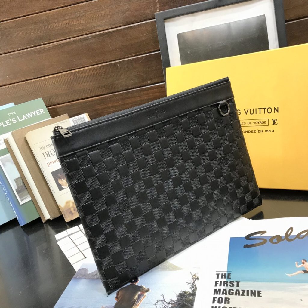 Louis Vuitton Voyage Pochette Damier Infini Leather Black 33Cm - Image 3