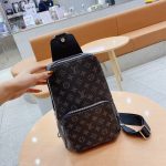 Louis Vuitton Louis Vuitton Avenue Slingbag Monogram Black 31Cm M45897 - Image 3