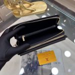 Louis Vuitton Epi Sarah Wallet Black 28Cm - Image 10