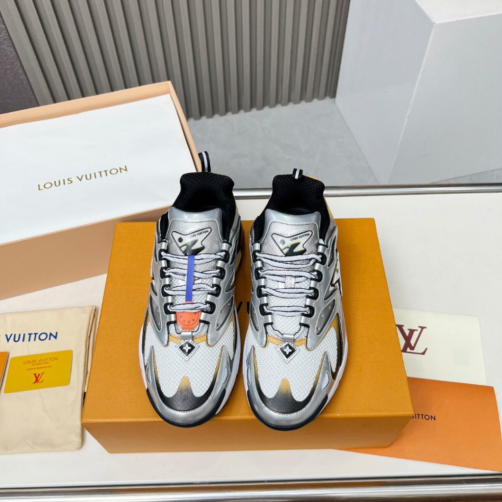 Louis Vuitton Runner Tatic Sneaker - Image 2