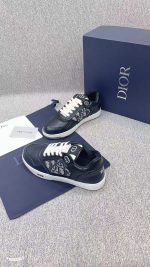 DIOR High Top Sneaker - Image 3