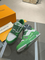 LV Trainer 2022 catwalk models - Image 4
