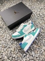 Air Jordan 1 Low - Image 4