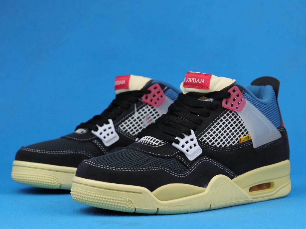 Air Jordan 4 - Image 3