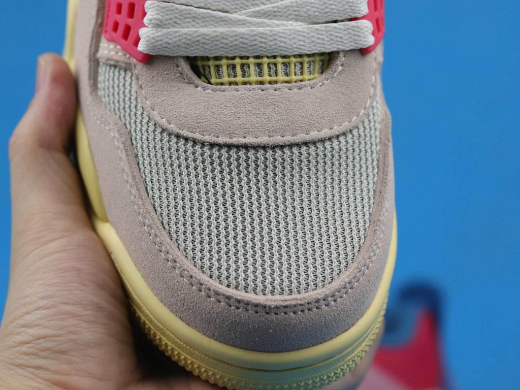 Air Jordan 4 - Image 2