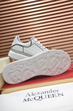 ALEXANDER MCQUEEN MEN AND WOMEN SHOES 35-45 - Image 2