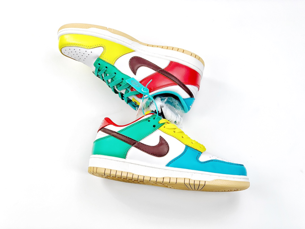 Nk SB Dunk Low - Image 4