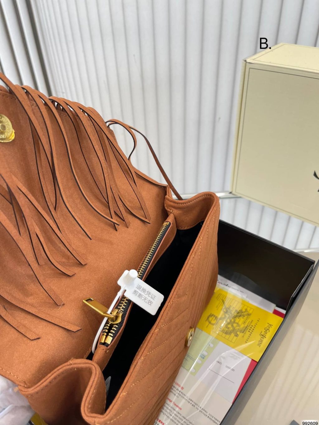 Saint Laurent Medium College Chain Bag In Suede Cinnamon 24cm 531705 0u0k7 7761 - Image 3