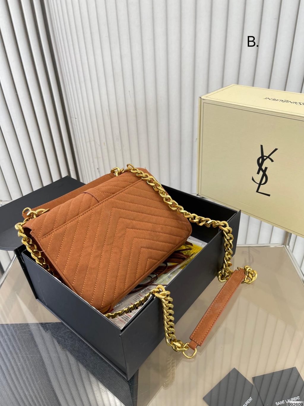 Saint Laurent Medium College Chain Bag In Suede Cinnamon 24cm 531705 0u0k7 7761 - Image 4