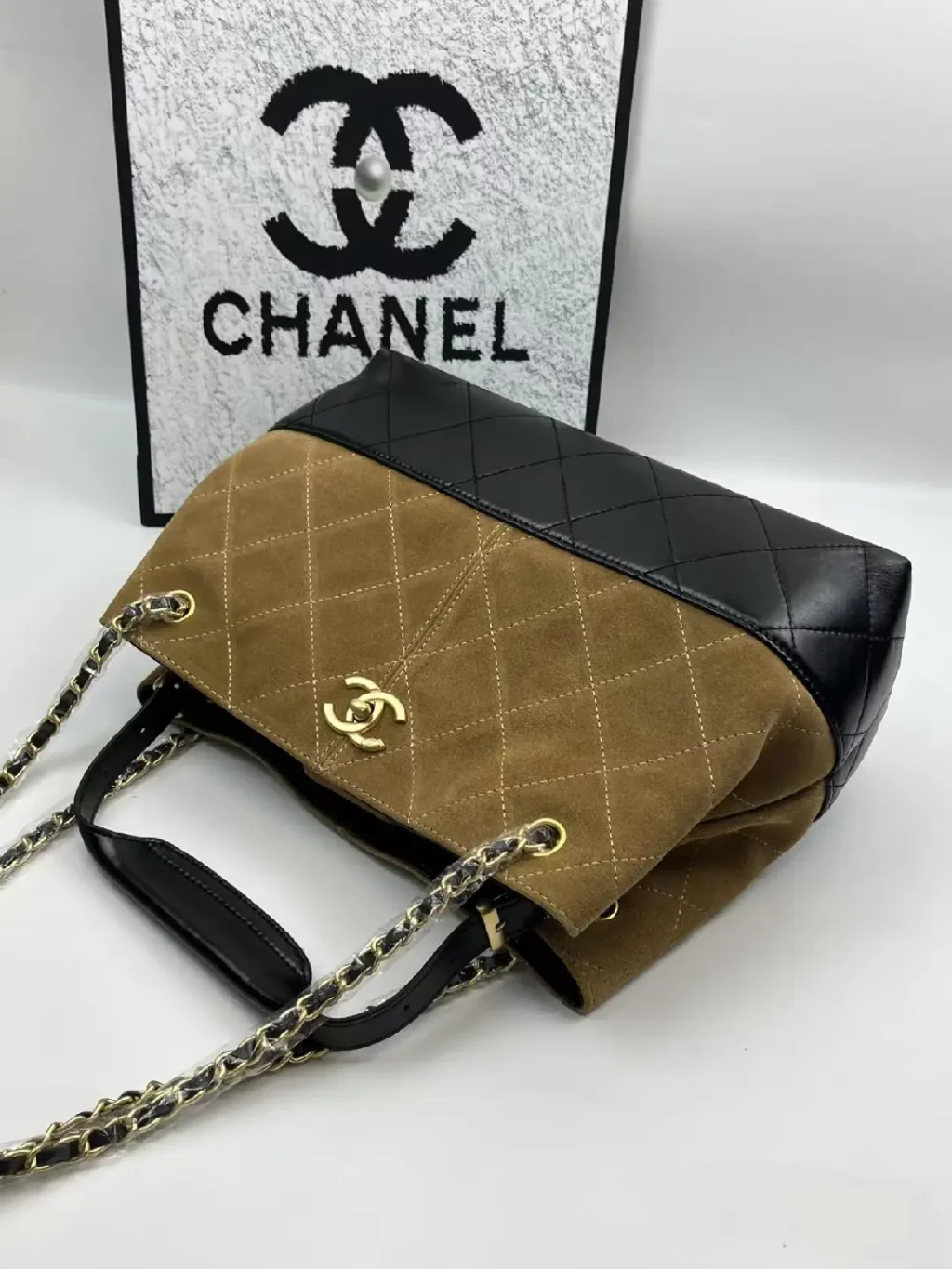 Chanel 25A Hobo Bag - Image 7