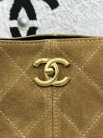 Chanel 25A Hobo Bag - Image 8